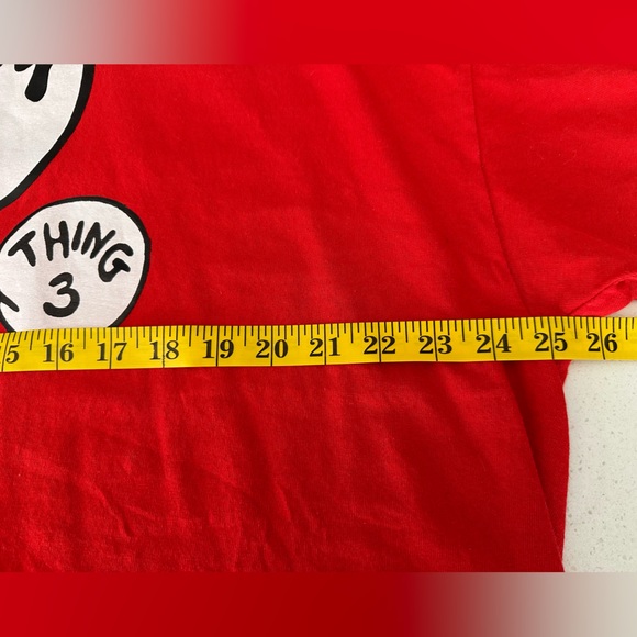 Vintage 2000’s THING ONE TWO AND THREEs MOM. Worn twice. - Picture 4 of 6